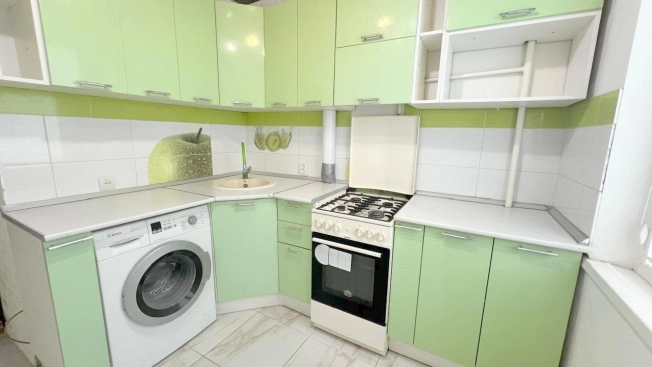 Купить однокомнатную квартиру в Краснодаре. Вариант № 9115924, 2, площадь -  квм, цена 4299000 рублей