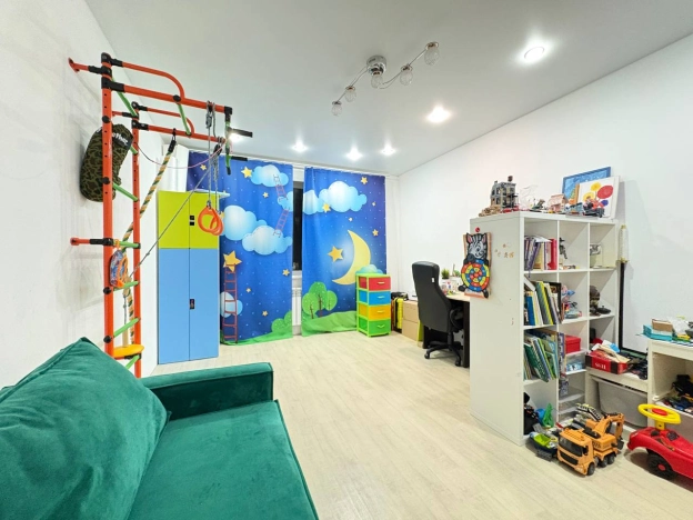 Купить квартиру в ЖК Стрижи в Новосибирске. Вариант № 22681, 1, площадь -  квм, цена 6050000 рублей