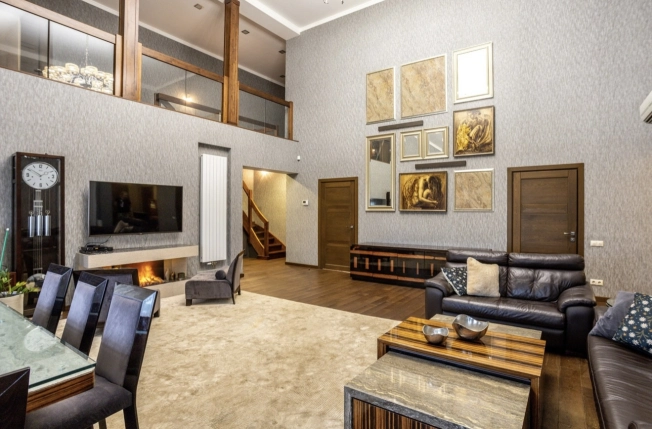 Купить дом в Москве. Вариант № 9156601, 17, площадь - квм, цена 45000000 рублей