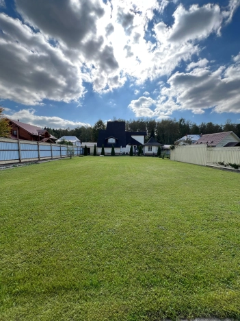 Купить земельный участок в Тверской области. Вариант № 2030753, 0, площадь -  квм, цена 4600000 рублей