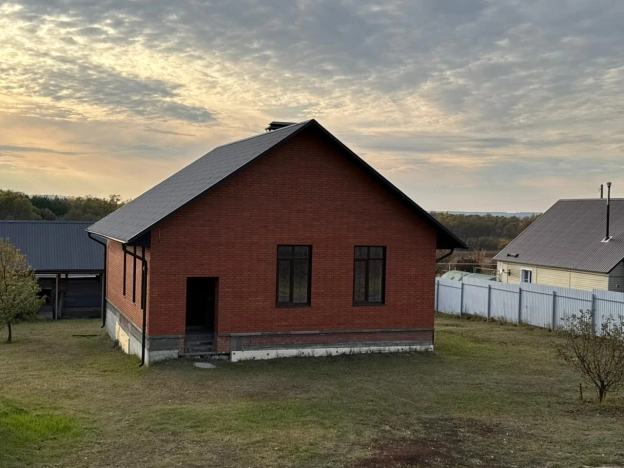 Купить дом в Саратовской области. Вариант № 2764446, 1, площадь - квм, цена 16500000 рублей