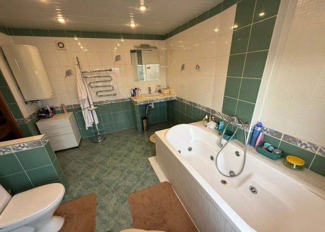 Купить четырехкомнатную квартиру в Химках. Вариант № 8556421, 6, площадь -  квм, цена 26500000 рублей