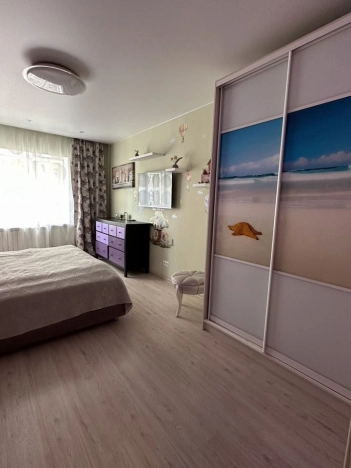 Купить трехкомнатную квартиру на улице Любучанский переулок в Москве. Вариант № 10439642, 11, площадь -  квм, цена 17500000 рублей