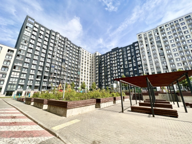 Купить квартиру в Москве. Вариант № 9520831, 27, площадь - квм, цена 12100000 рублей