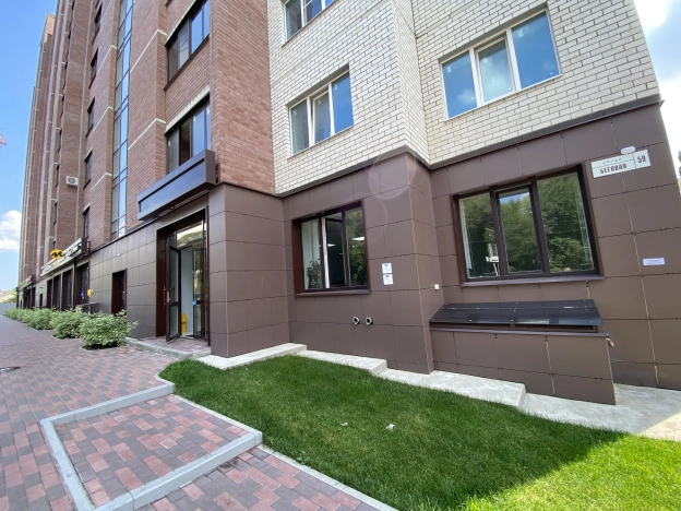 Купить трехкомнатную квартиру на улице Беговая в Воронеже. Вариант № 2802, 11, площадь -  квм, цена 10200000 рублей