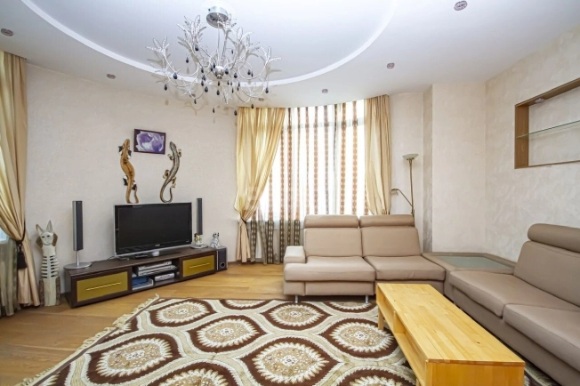 Купить двухкомнатную квартиру на улице Линейная в Новосибирской области. Вариант № 9261364, 5, площадь -  квм, цена 12450000 рублей