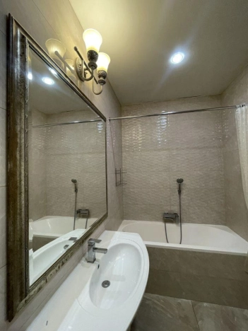 Купить квартиру в Москве. Вариант № 8550124, 14, площадь -  квм, цена 26000000 рублей