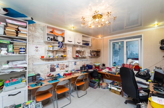 Купить коммерческую недвижимость свободного назначения в Тобольске. Вариант № 52703, 4, площадь -  квм, цена 6500000 рублей