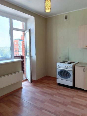 Купить двухкомнатную квартиру на улице Александра Радищева в Бийске. Вариант № 18639, 6, площадь -  квм, цена 4390000 рублей