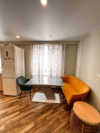 Купить трехкомнатную квартиру на улице Советская в Калининградской области. Вариант № 6708414, 2, площадь -  квм, цена 7000000 рублей