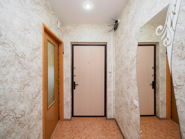 Купить двухкомнатную квартиру в Омске. Вариант № 8520232, 12, площадь -  квм, цена 6550000 рублей