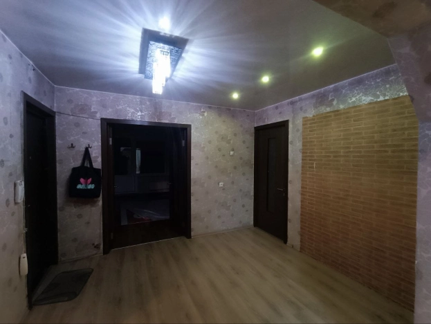 Купить квартиру на улице Комарова в Улан-Удэ. Вариант № 8051714, 9, площадь -  квм, цена 14300000 рублей