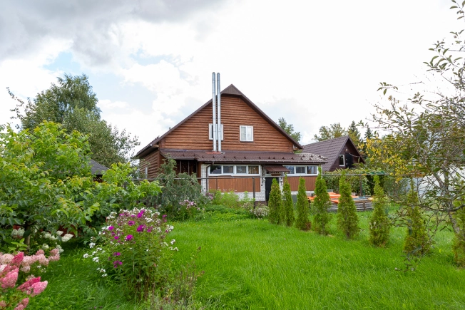 Купить дом на улице Комсомольская в Ивановской области. Вариант № 2989489, 25, площадь -  квм, цена 19000000 рублей