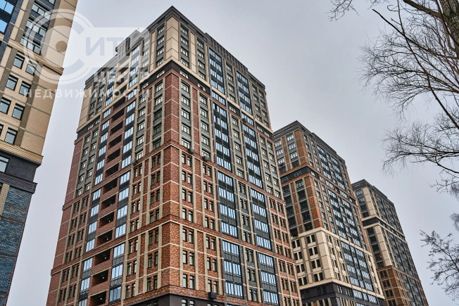 Купить квартиру на вторичке в ЖК Маяковский в Воронеже. Вариант № 12816, 5, площадь - квм, цена 4200000 рублей