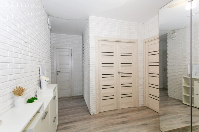 Купить трехкомнатную квартиру в районе Ленинский в Новосибирске. Вариант № 50925, 11, площадь -  квм, цена 6300000 рублей