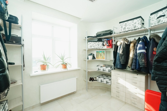 Купить дом в Микрорайоне Порт-Артур в Омске. Вариант № 56293, 13, площадь -  квм, цена 98000000 рублей