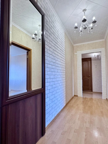 Купить трехкомнатную квартиру в Новосибирске. Вариант № 6152874, 21, площадь -  квм, цена 6600000 рублей