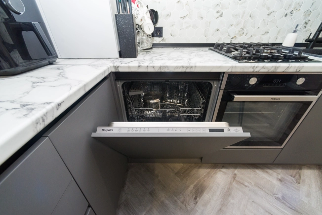 Купить однокомнатную квартиру в районе Железнодорожный в Рязани. Вариант № 28919, 4, площадь -  квм, цена 7000000 рублей