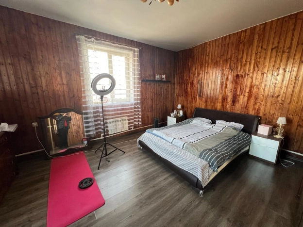 Купить дом в Искитиме. Вариант № 8456151, 4, площадь -  квм, цена 11999000 рублей