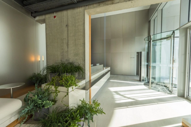 Купить квартиру в Москве. Вариант № 10341573, 43, площадь -  квм, цена 54500000 рублей