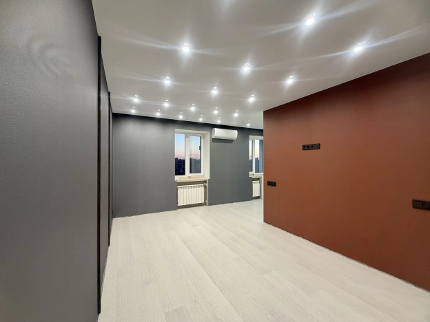 Купить квартиру в районе Красноармейский в Волгограде. Вариант № 5562849, 4, площадь -  квм, цена 7000000 рублей