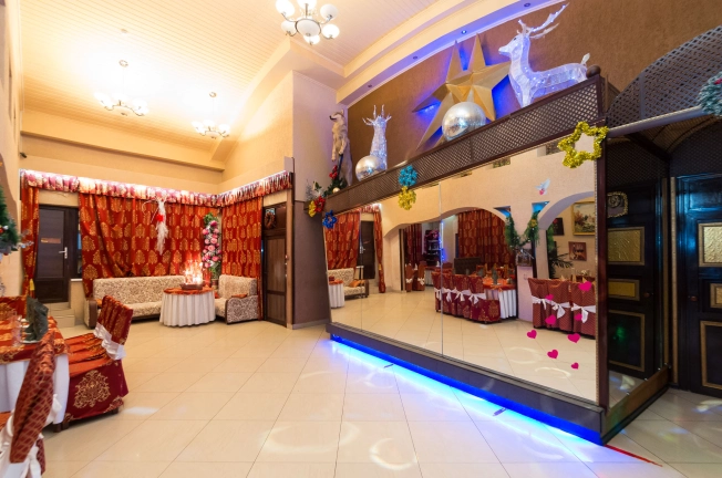 Купить коммерческую недвижимость в Тобольске. Вариант № 4512, 5, площадь -  квм, цена 50000000 рублей