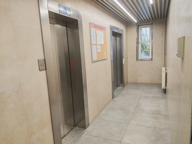 Купить квартиру на вторичке в районе Митино в Москве. Вариант № 7523349, 11, площадь -  квм, цена 28400000 рублей