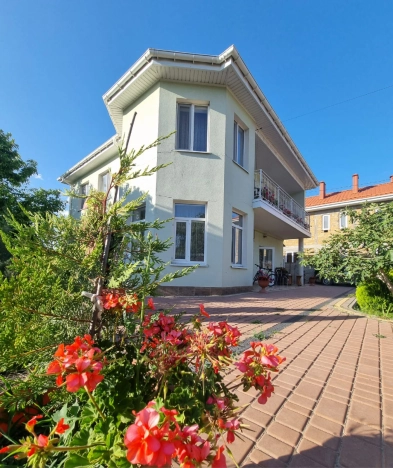 Купить дом в Алуште. Вариант № 3575, 0, площадь -  квм, цена 22000000 рублей