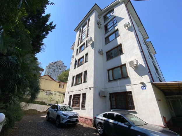 Купить трехкомнатную квартиру в Краснодарском крае. Вариант № 2540618, 43, площадь -  квм, цена 43000000 рублей