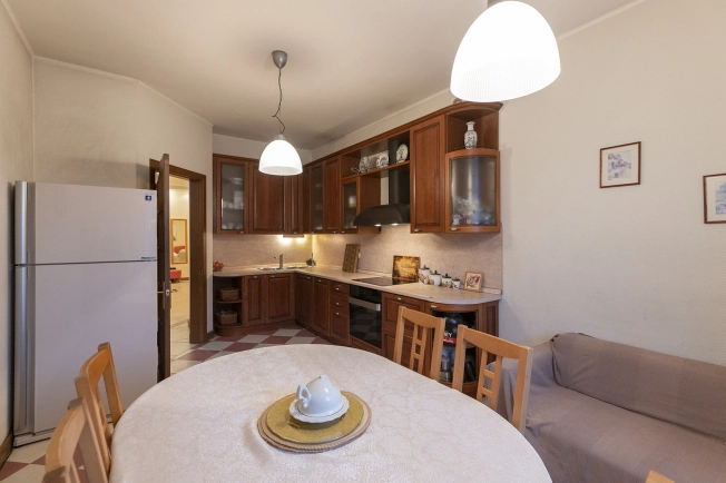 Купить четырехкомнатную квартиру в районе Сокол в Москве. Вариант № 19435, 0, площадь -  квм, цена 30600000 рублей