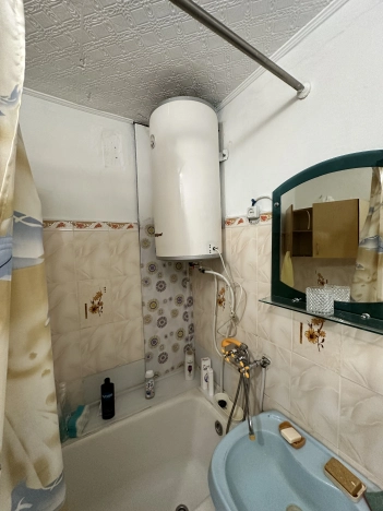 Купить однокомнатную квартиру в Приморском крае. Вариант № 8280, 15, площадь -  квм, цена 3300000 рублей