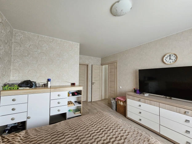 Купить четырехкомнатную квартиру в Пушкине. Вариант № 2647263, 4, площадь -  квм, цена 9600000 рублей