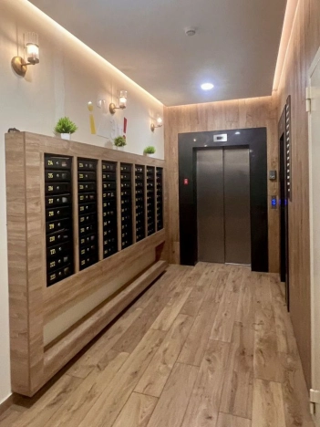 Купить квартиру в Москве. Вариант № 9653990, 27, площадь -  квм, цена 16800000 рублей