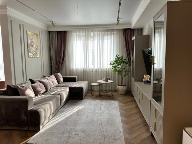 Купить трехкомнатную квартиру в Одинцове. Вариант № 627421, 6, площадь -  квм, цена 29500000 рублей