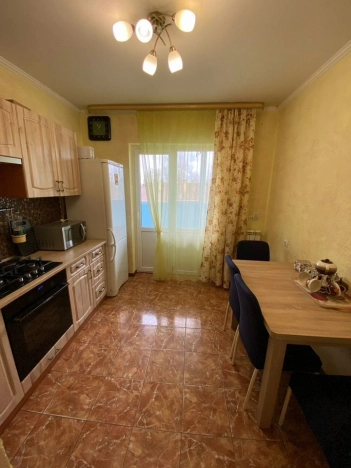 Купить трехкомнатную квартиру на улице Олега Кошевого в Калининграде. Вариант № 58287, 7, площадь -  квм, цена 6550000 рублей