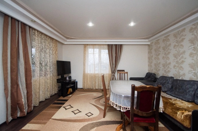 Купить дом в Балакове. Вариант № 10410017, 5, площадь -  квм, цена 4500000 рублей