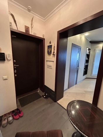 Купить квартиру у метро Давыдково в Москве. Вариант № 7175683, 21, площадь -  квм, цена 36000000 рублей