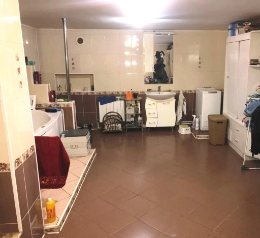 Купить дом на улице Есенина в Республике Башкортостан. Вариант № 6881, 27, площадь -  квм, цена 15000000 рублей