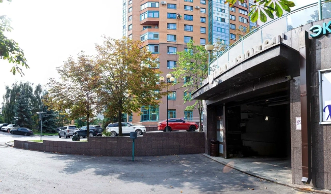 Купить трехкомнатную квартиру у метро Минская в Москве. Вариант № 21591, 2, площадь -  квм, цена 199500000 рублей