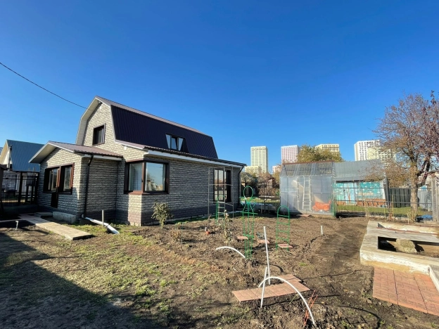 Купить дом в Барнауле. Вариант № 3815295, 14, площадь -  квм, цена 7775000 рублей