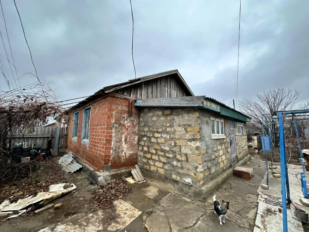 Купить дом на улице Хомутникова в Элисте. Вариант № 6757, 0, площадь -  квм, цена 2700000 рублей