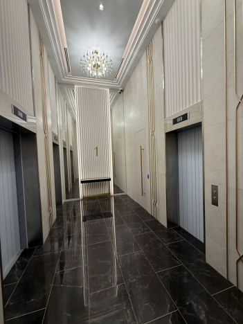 Купить квартиру в Москве. Вариант № 9216540, 17, площадь -  квм, цена 25000000 рублей