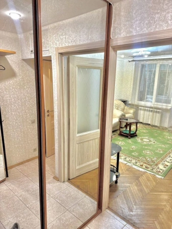 Купить квартиру в Москве. Вариант № 7737685, 8, площадь - квм, цена 18500000 рублей