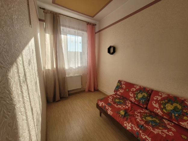 Купить трехкомнатную квартиру в районе Центральный в Калининграде. Вариант № 23976, 12, площадь -  квм, цена 5449000 рублей