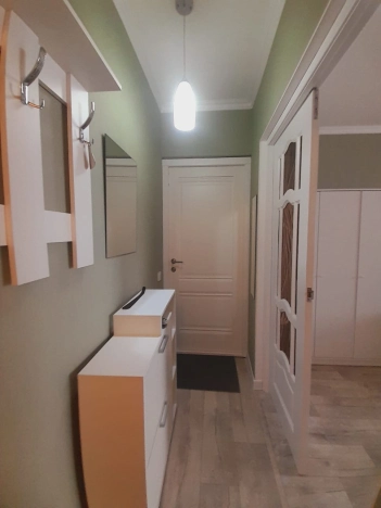 Купить трехкомнатную квартиру на улице 6-я Линия в Ростовской области. Вариант № 3948136, 5, площадь -  квм, цена 9600000 рублей