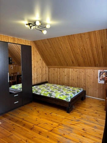 Купить дом на улице Садовая в Алтайском крае. Вариант № 38751, 9, площадь -  квм, цена 10500000 рублей