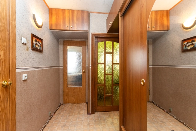 Купить однокомнатную квартиру в Калининграде. Вариант № 9280933, 4, площадь -  квм, цена 4950000 рублей