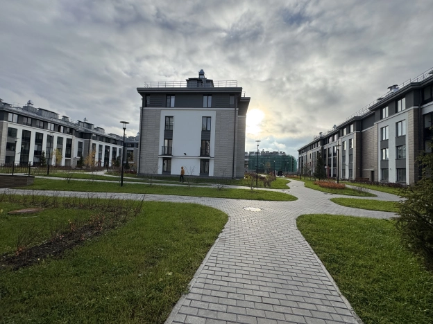 Купить однокомнатную квартиру на улице Плесецкая в Санкт-Петербурге. Вариант № 5825702, 9, площадь -  квм, цена 10890000 рублей