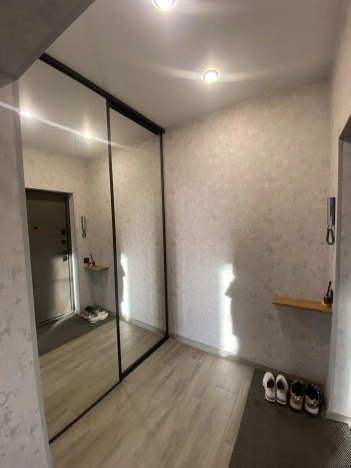 Купить однокомнатную квартиру на улице Серафимовича в Новосибирске. Вариант № 6074966, 18, площадь -  квм, цена 7200000 рублей