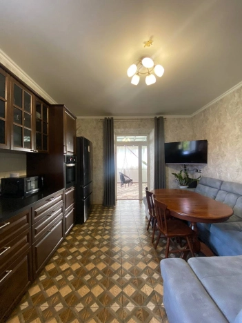 Купить дом в Микрорайоне Прометей, Октябрьский в Октябрьском. Вариант № 11106, 1, площадь -  квм, цена 11300000 рублей